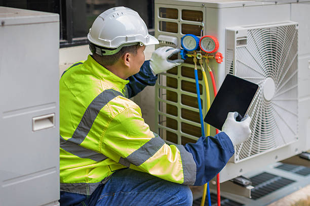Professional Ac Installation technician working in Roberts, WI
